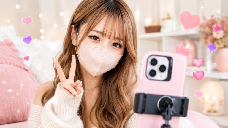 スマホで会話や配信を楽しむ活動イメージ